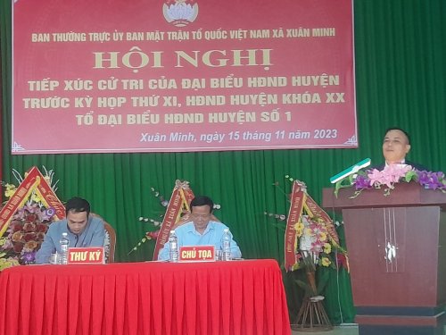 Ảnh tiếp xúc cử chi (2).jpg