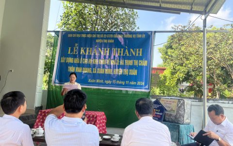 Khánh thành nhà bà Trịnh Thị Chắm 